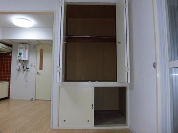 物件内観写真13　(収納)