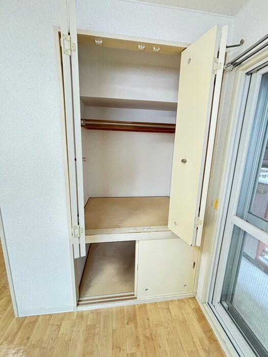 物件内観写真16　(収納)