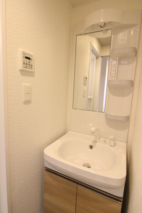 物件内観写真11　(洗面)