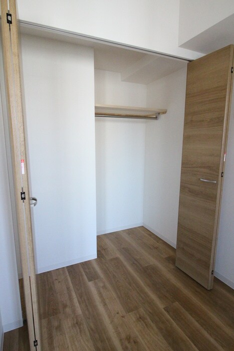 物件内観写真12　(収納)