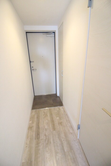 物件内観写真12　(玄関)