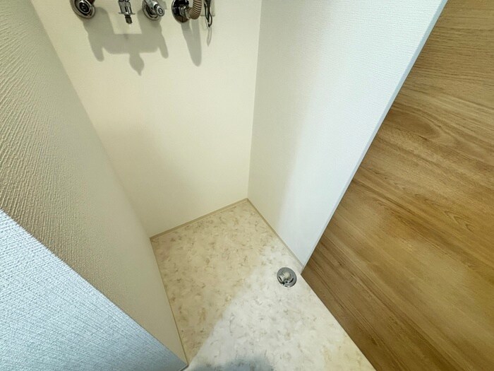 物件内観写真21　(洗濯機置場)