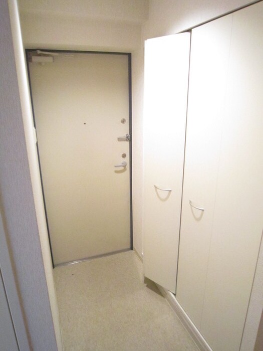 物件内観写真15　(玄関)