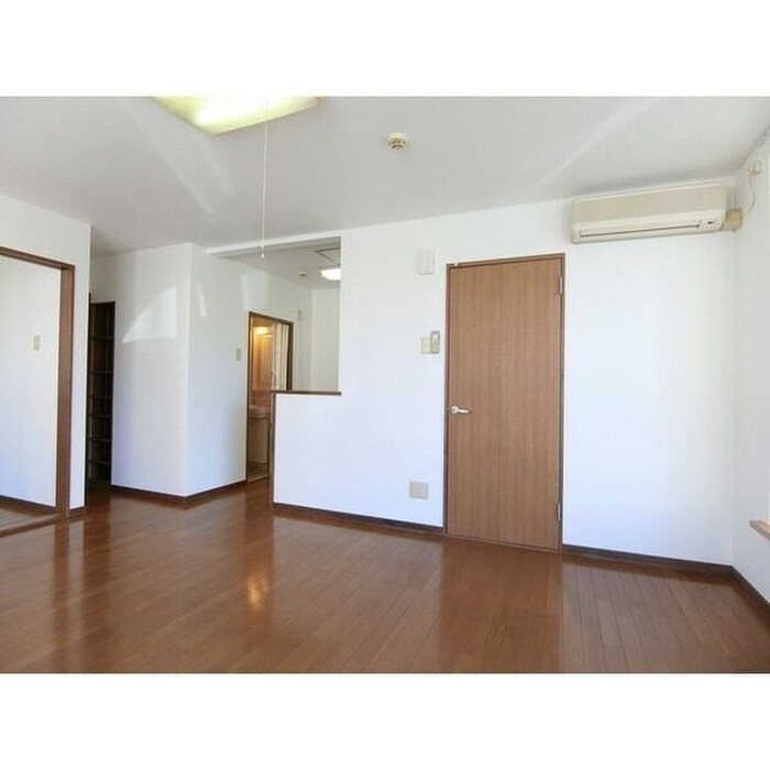 物件内観写真9　(居室)