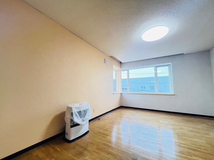 物件内観写真10　(居室)