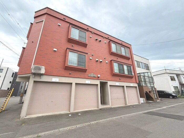 物件外観写真1　(外観写真)