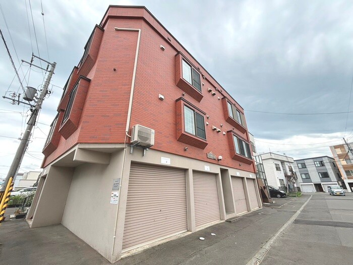 物件外観写真3　(外観写真)