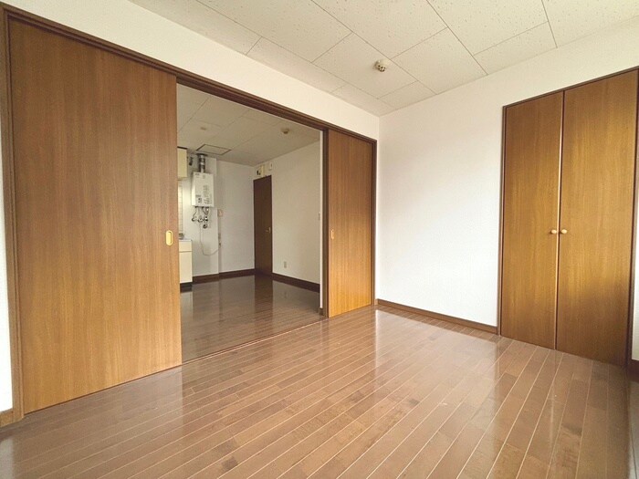 物件内観写真9　(居室)