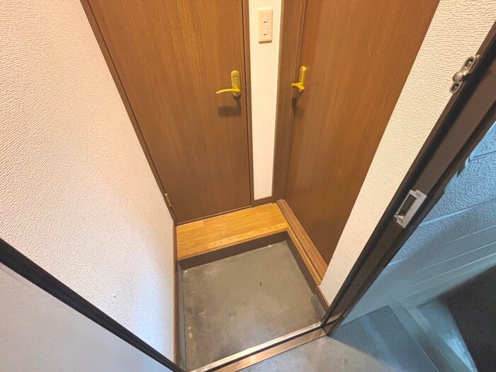 物件内観写真15　(玄関)