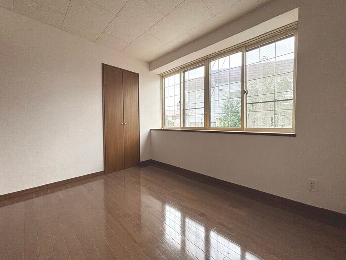 物件内観写真18　(居室)