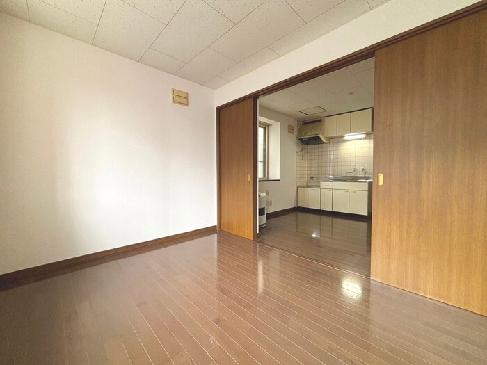 物件内観写真19　(居室)