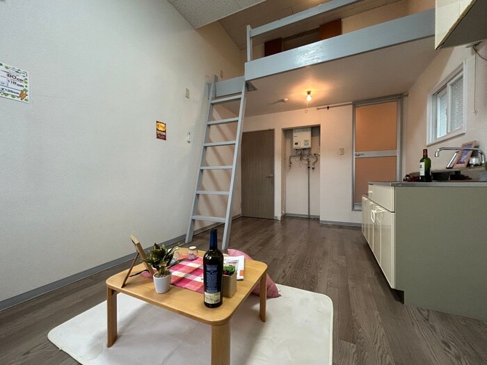 物件内観写真3　(居室)