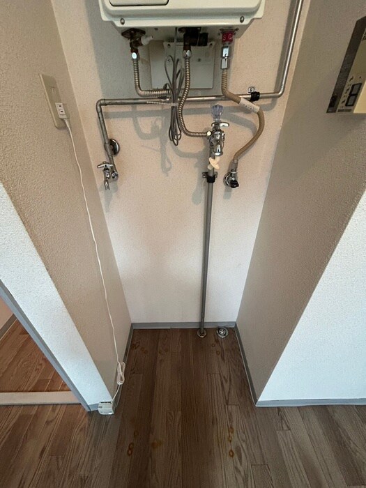 物件内観写真13　(洗濯機置場)