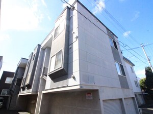 ジーニアル月寒東外観写真