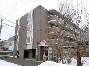 クレステ－ジ南２３条外観写真