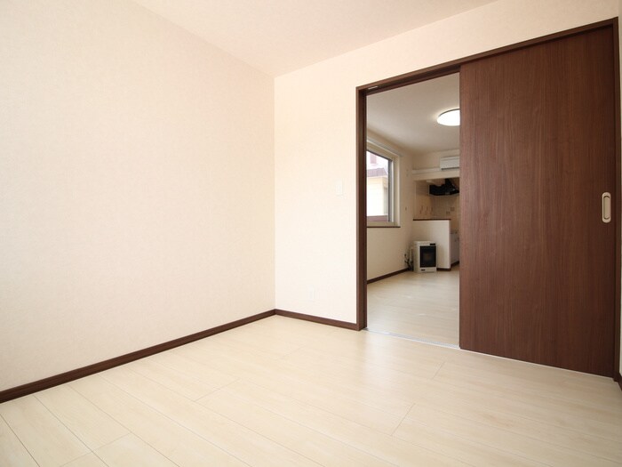 物件内観写真19　(居室)