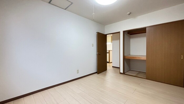 物件内観写真14　(居室)