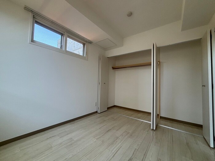 物件内観写真12　(収納)