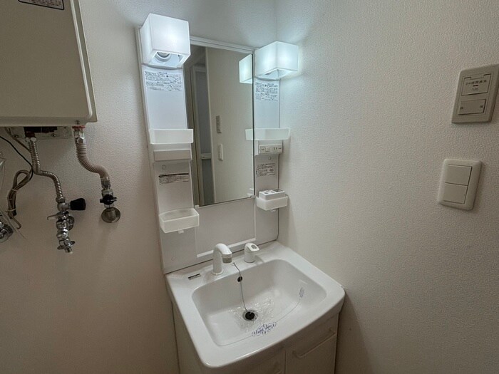 物件内観写真15　(洗面)