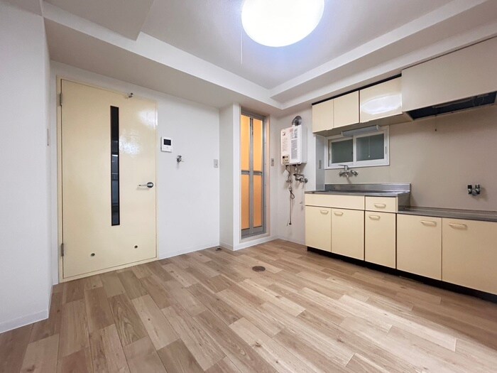 物件内観写真9　(居室)