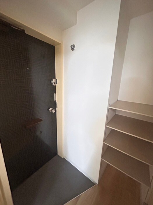 物件内観写真15　(玄関)