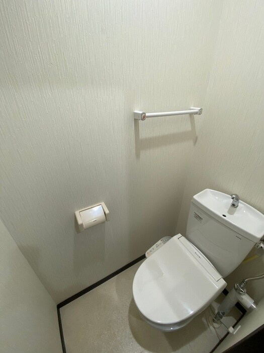 物件内観写真10　(トイレ)