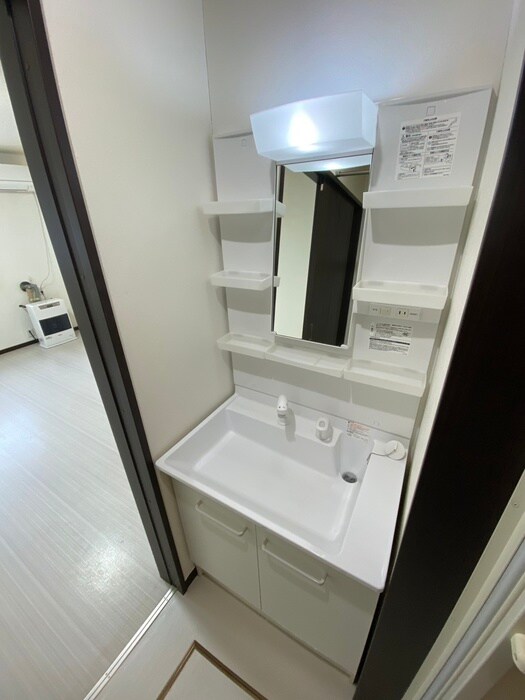 物件内観写真11　(洗面)