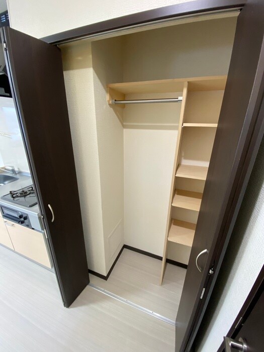 物件内観写真12　(収納)