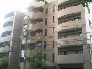 日宝ノール南郷通外観写真