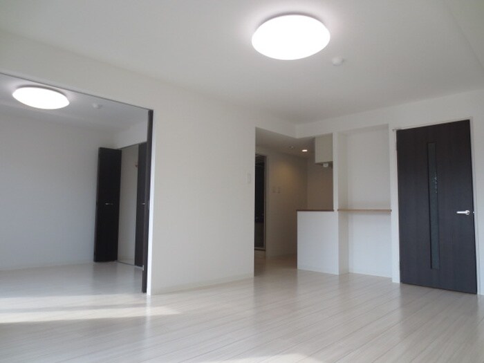 物件内観写真4　(居室)