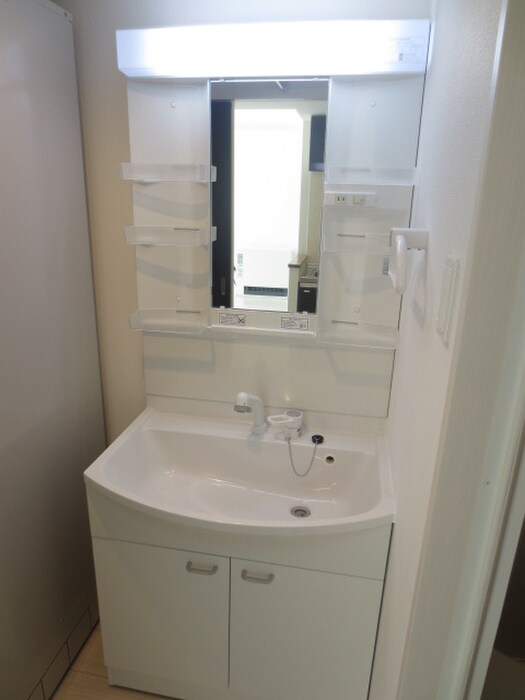 物件内観写真9　(洗面)