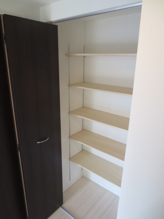 物件内観写真11　(靴箱)