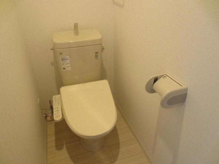 物件内観写真13　(トイレ)