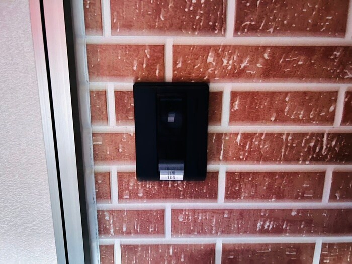 物件外観写真5　(エントランス部分)