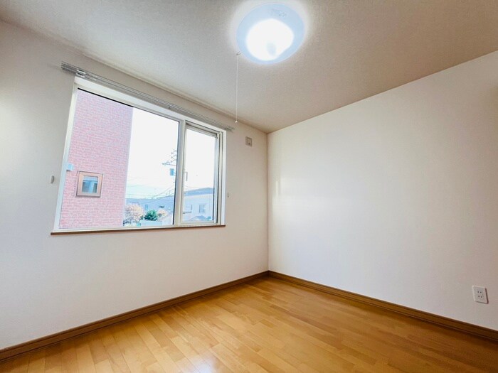 物件内観写真21　(居室)