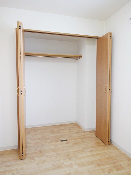 物件内観写真11　(収納)