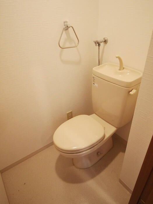 物件内観写真15　(トイレ)