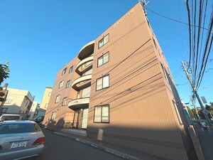 アイリス月寒外観写真