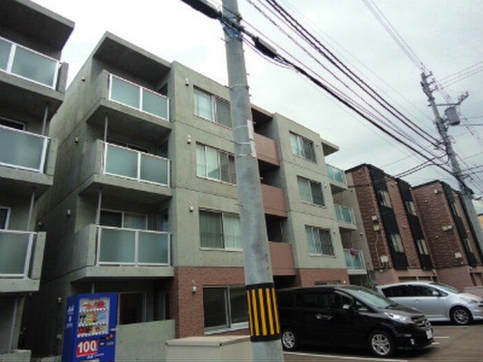 物件外観写真2　(外観写真)