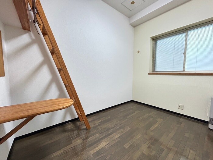 物件内観写真9　(居室)