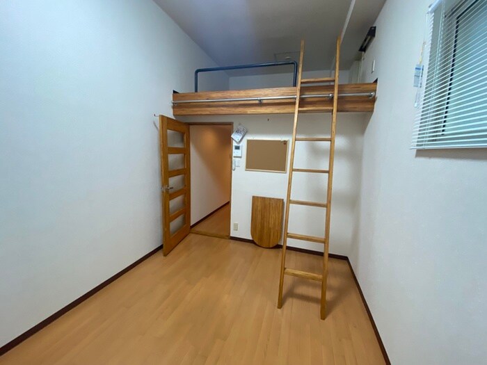 物件内観写真9　(居室)