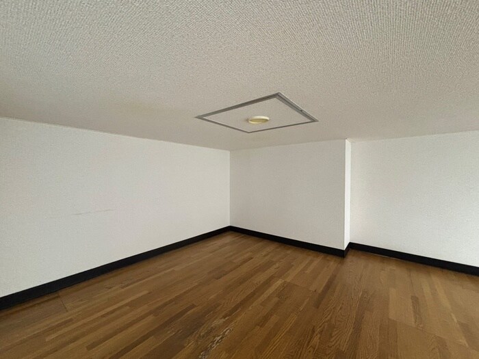 物件内観写真11　(ロフト)