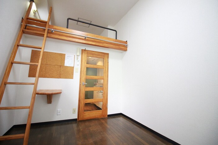 物件内観写真12　(居室)