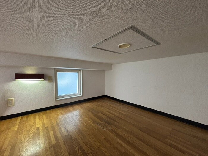 物件内観写真12　(ロフト)