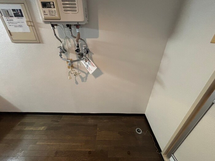 物件内観写真21　(洗濯機置場)