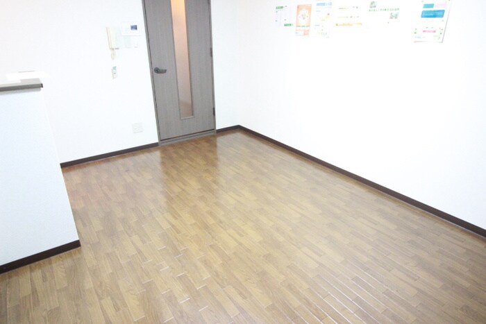 物件内観写真10　(居室)