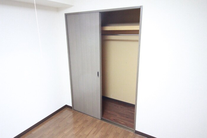 物件内観写真11　(収納)