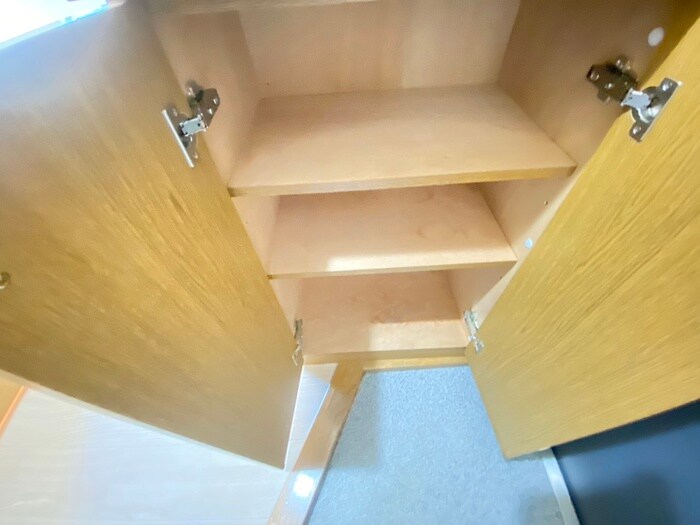 物件内観写真16　(靴箱)