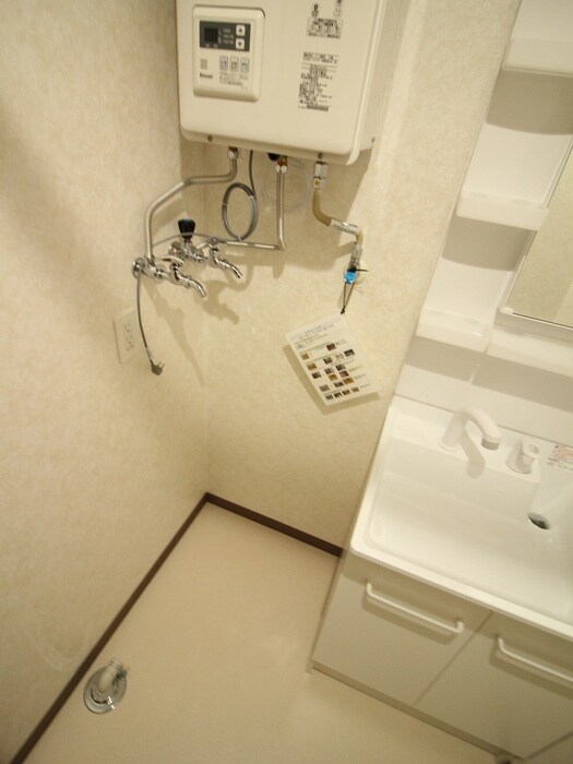 物件内観写真22　(洗濯機置場)