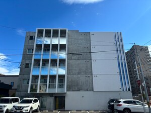 Riche reve 南20条外観写真